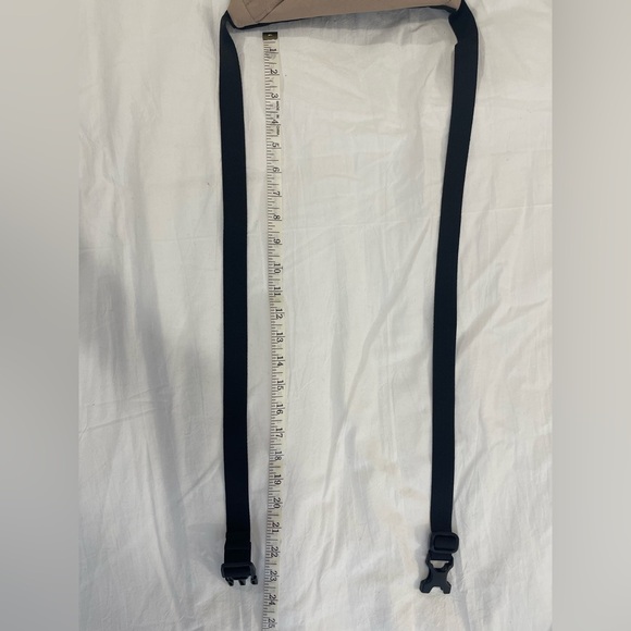 Herschel Fanny Pack / Belt Bag - Picture 7 of 7